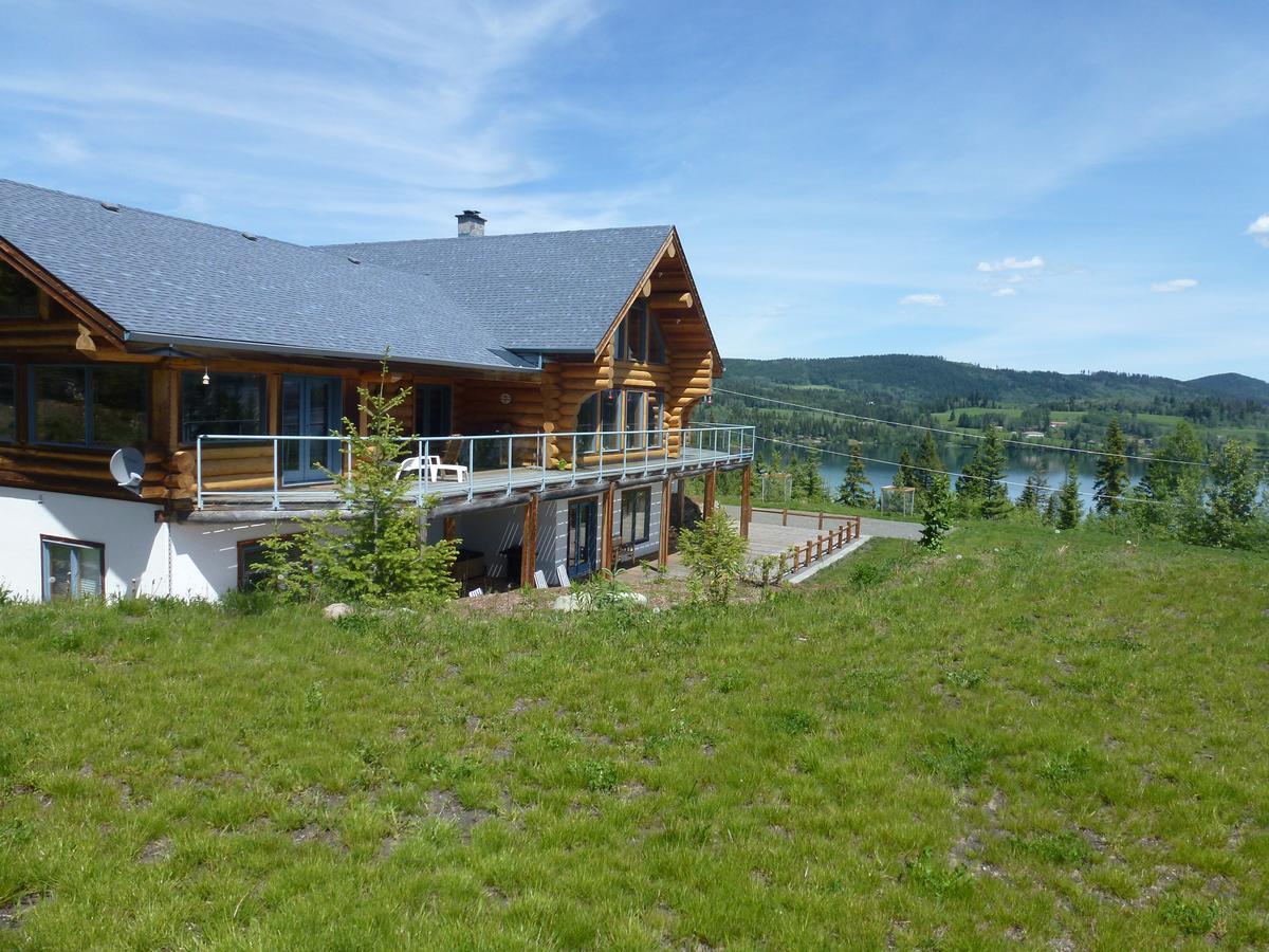 Couette-café Little Black Bear Lodge/b&b *