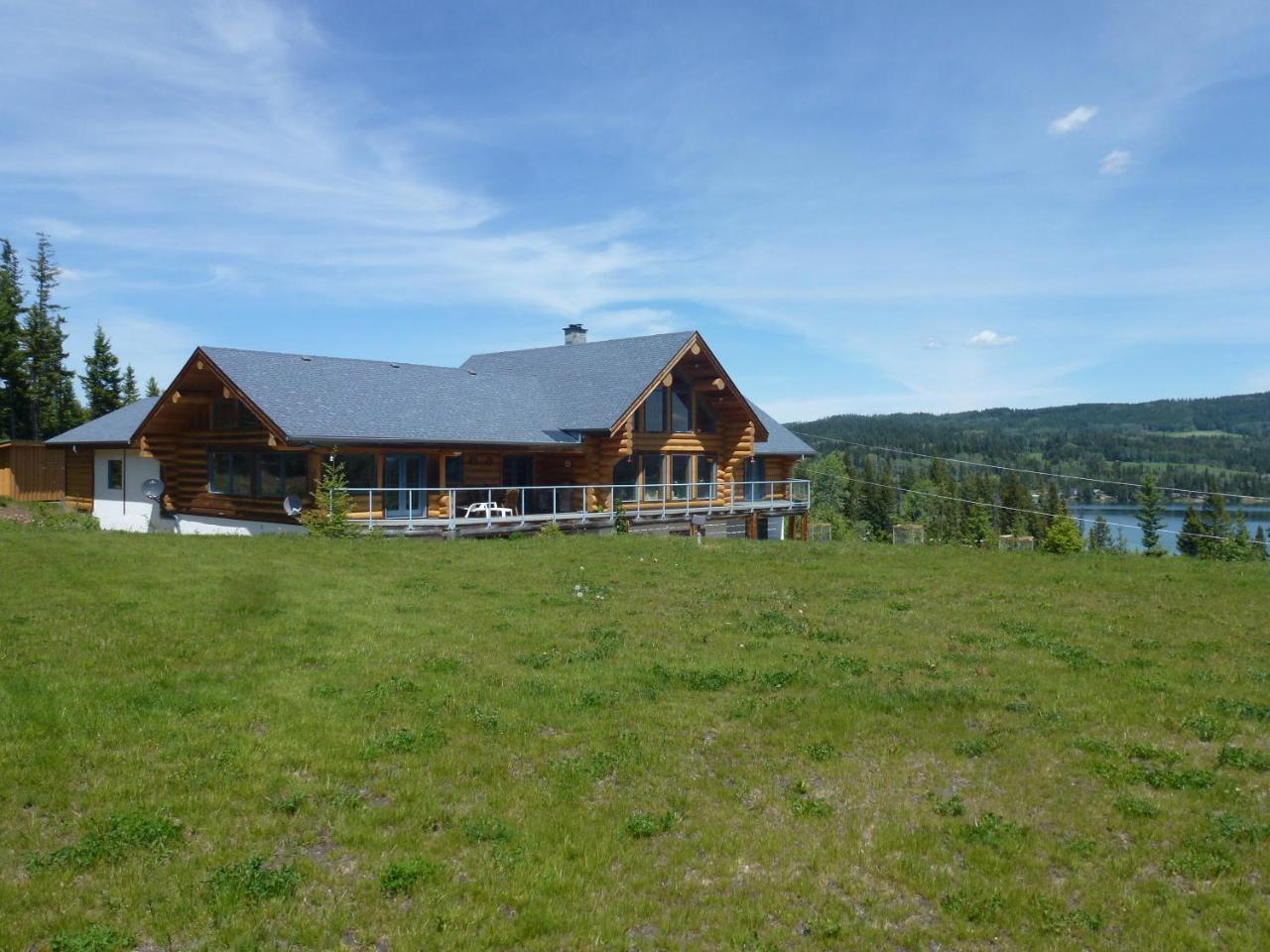 Little Black Bear Lodge/b&b Bridge Lake