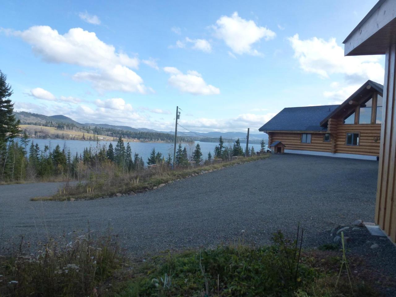 Little Black Bear Lodge/b&b Couette-café *